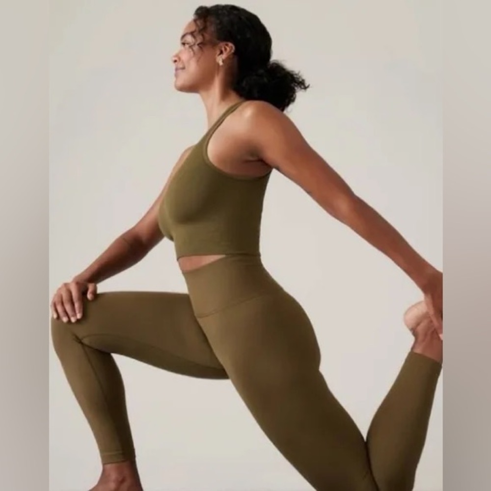 Athleta Aurora Seamless High-Waist Leggings Ribbed Crop Olive
Green, XS EUC - Picture 3 of 7